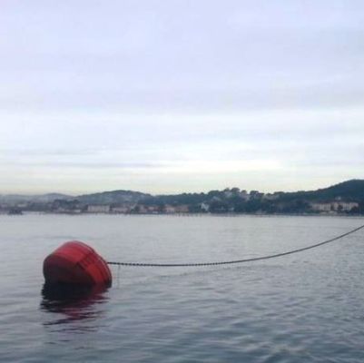 Ναυσιπλοΐα που επιπλέει το θαλάσσιο σημαντήρα πρόσδεσης για τα σκάφη/τις βάρκες