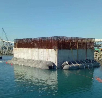Θαλάσσιος λαστιχένιος αερόσακος μπαλονιών διάσωσης για το τράβηγμα στο βαρύ ανελκυστήρα ακτών στα ναυπηγεία