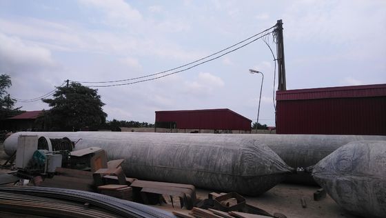 Υψηλή πίεση 1.2m*15m διογκώσιμος θαλάσσιος λαστιχένιος αερόσακος