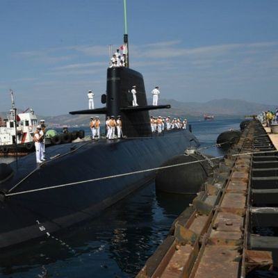 Προσαρμοσμένο κάθετο διογκώσιμο πνευματικό λαστιχένιο κιγκλίδωμα